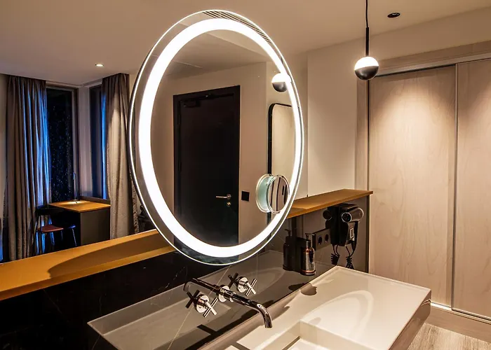 Silken Saaj Maar - Adults Only